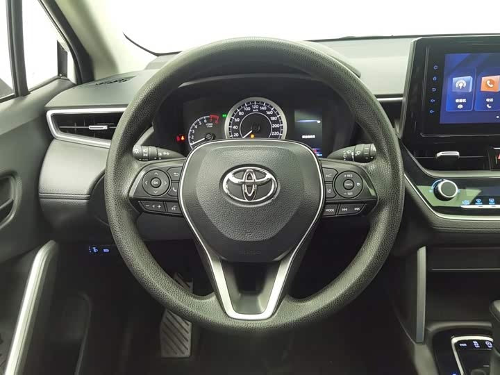 🚗 2022 Toyota Frontlander 2.0L CVT – 38k km