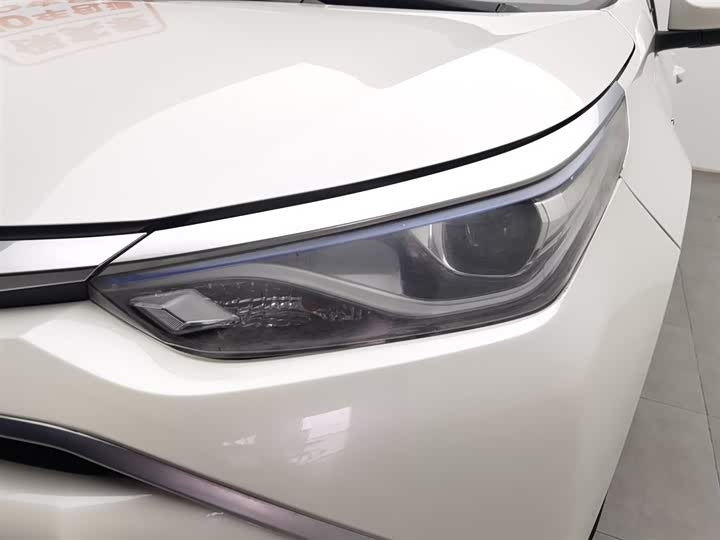 🚗 2017 Toyota Levin Hybrid – 59k km