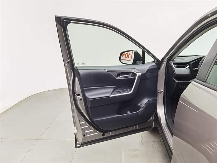2020 Toyota RAV4 2.0L CVT – Low Mileage, Fuel Efficient, SUV