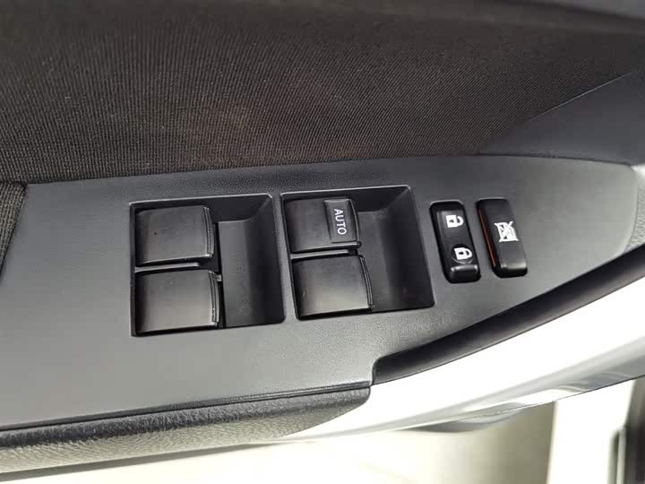 🚗 2017 Toyota Levin Hybrid – 59k km