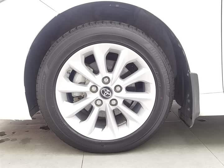 🚗 2021 Toyota Corolla Hybrid – 43k km