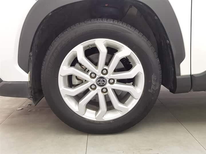 🚗 2022 Toyota Frontlander 2.0L CVT – 38k km