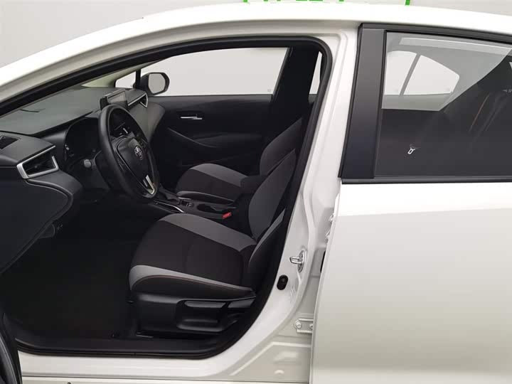 🚗 2023 Toyota Corolla 1.2T – 34k km