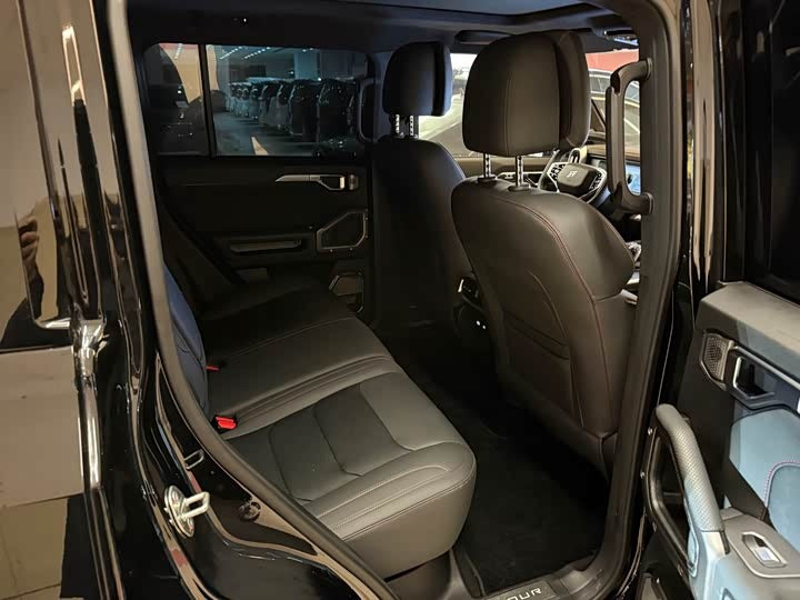 Jetour Traveller 2025 2.0TD DCT XWD Discovery — 13,000km | Black | Ningbo, China
