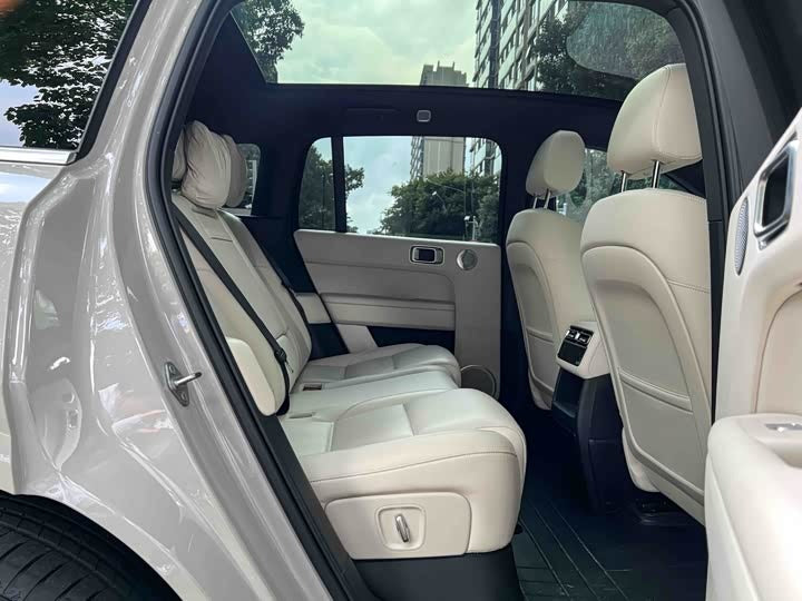 Li Auto L6 2024 Pro | Premium Extended-Range Electric SUV | 5-Seater | Suzhou Stock