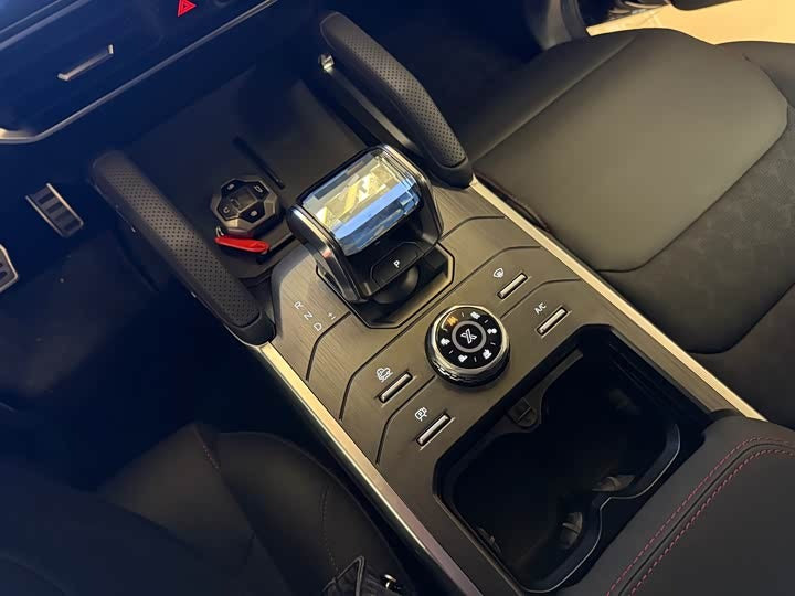 Jetour Traveller 2025 2.0TD DCT XWD Discovery — 13,000km | Black | Ningbo, China