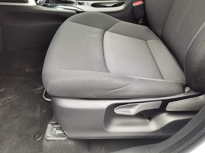 🚗 2022 Toyota Frontlander 2.0L CVT – 38k km