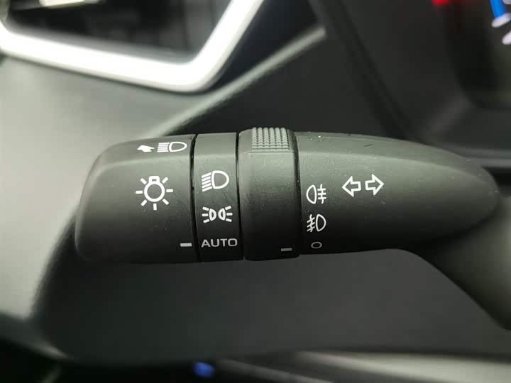 🚗 2021 Toyota Corolla Hybrid – 43k km