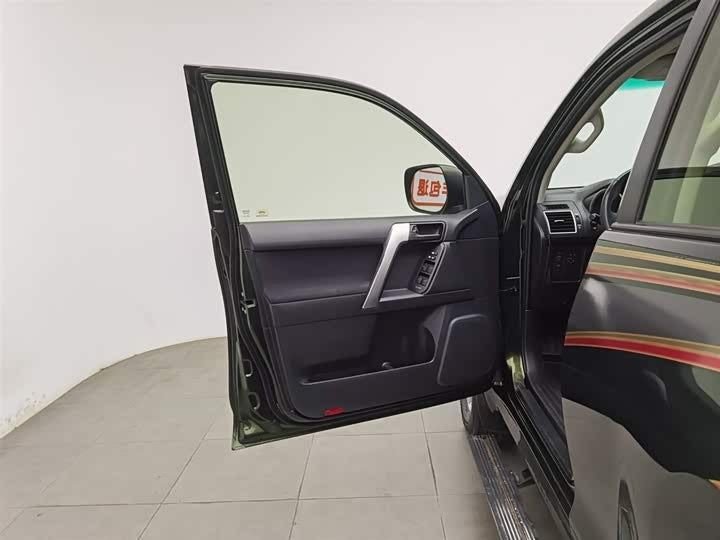 Toyota Prado 2017 2.7L Auto 4WD