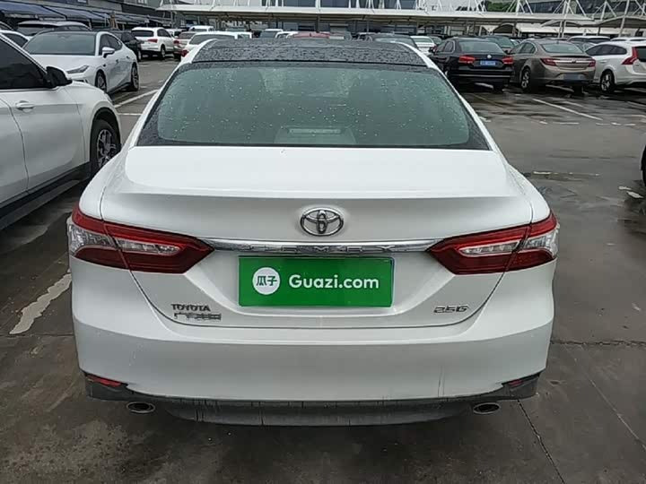 🚗 2018 Toyota Camry 2.5G Luxury – 119k km