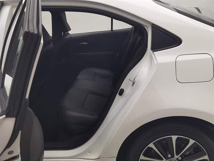 2023 Toyota Levin Hybrid 1.8L | 31.6k km |