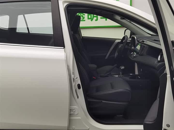 Toyota RAV4 2018 2.5L 4WD Elite