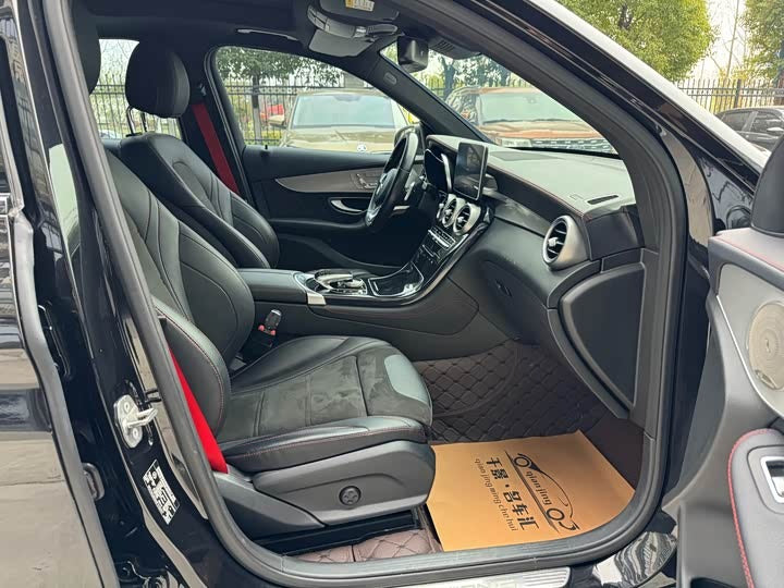 Mercedes-Benz AMG GLC 43 4MATIC (2017) - High-Performance Luxury SUV