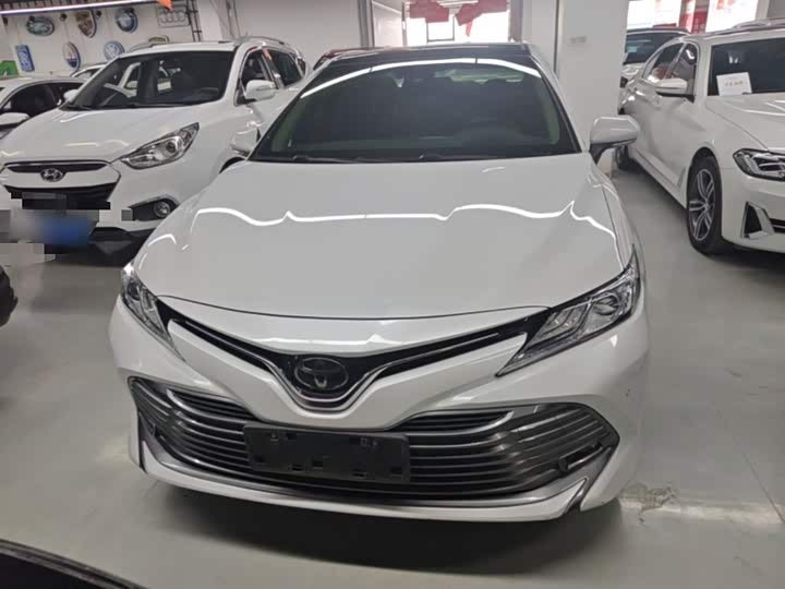 2019 Toyota Camry 2.5G Luxury (Facelift) – Low Mileage, Full Safety Pack, White
