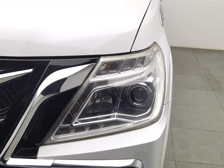 Nissan Patrol 2018 4.0L Middle East Version (For Nigeria Off-Road & Business)