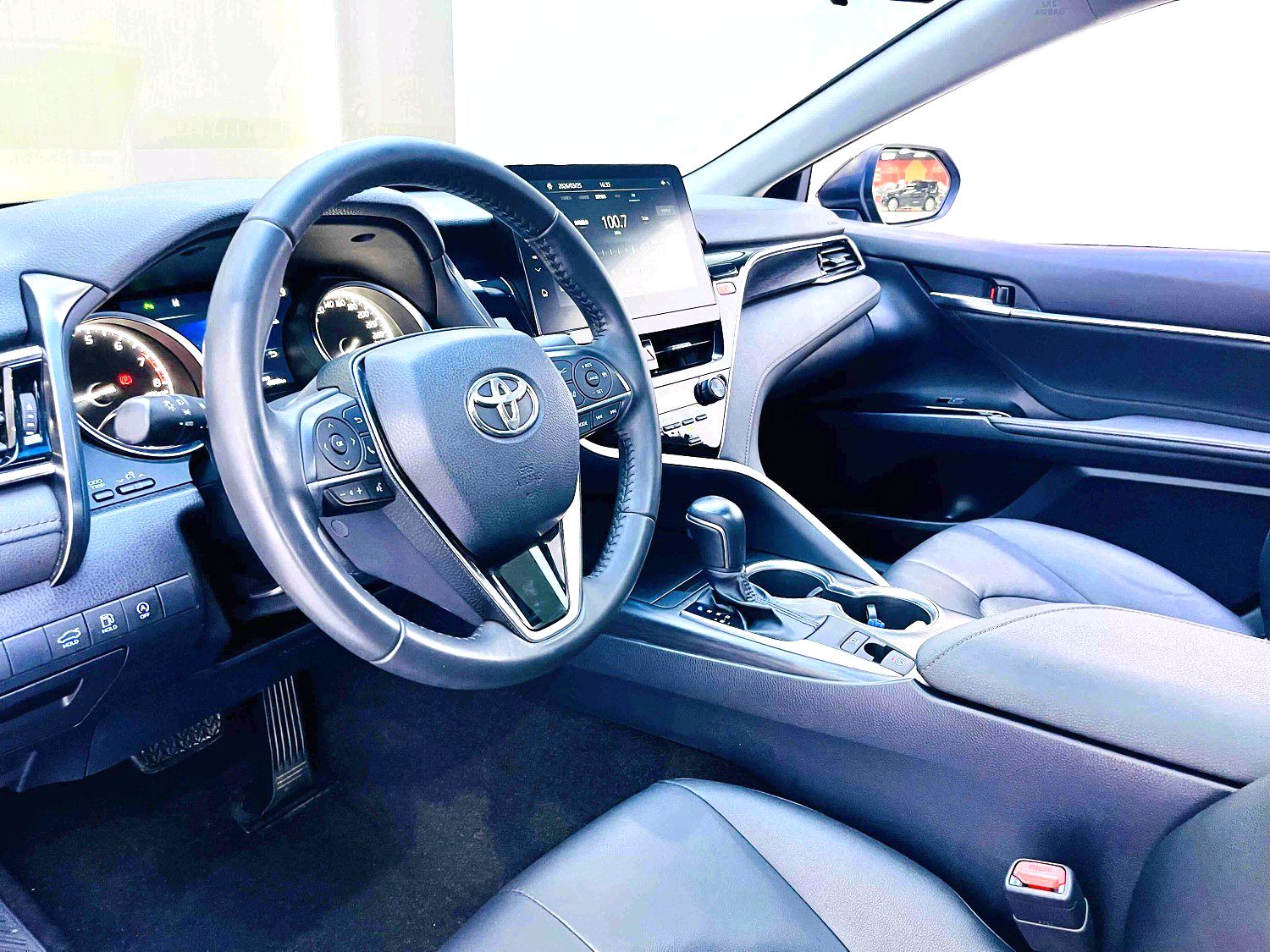 2021 Toyota Camry 2.0G CVT Luxury Edition Sedan – Black | Original Paint